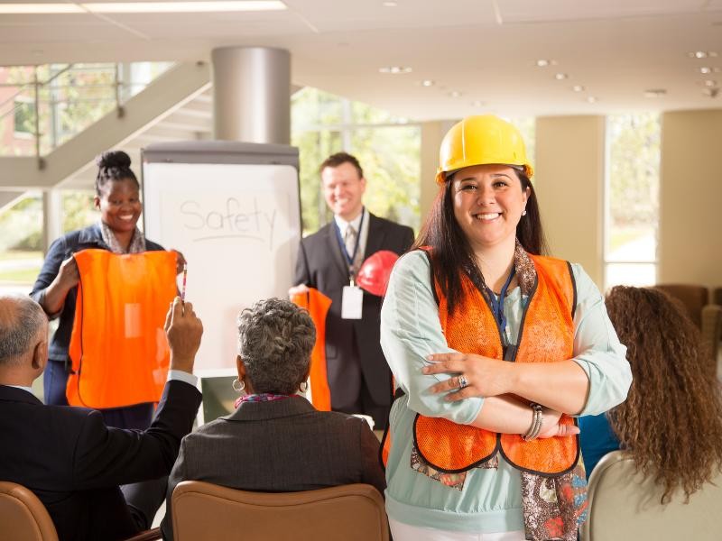 Aspectos Legais da Segurança do Trabalho: Entendimento das Responsabilidades Legais das Empresas e Direitos dos Trabalhadores em Relação à Segurança
